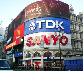 イギリスの首都ロンドンの情報サイト。観光名所紹介・地域・生活情報と写真100点以上掲載の基本情報・地域別ロンドンガイド